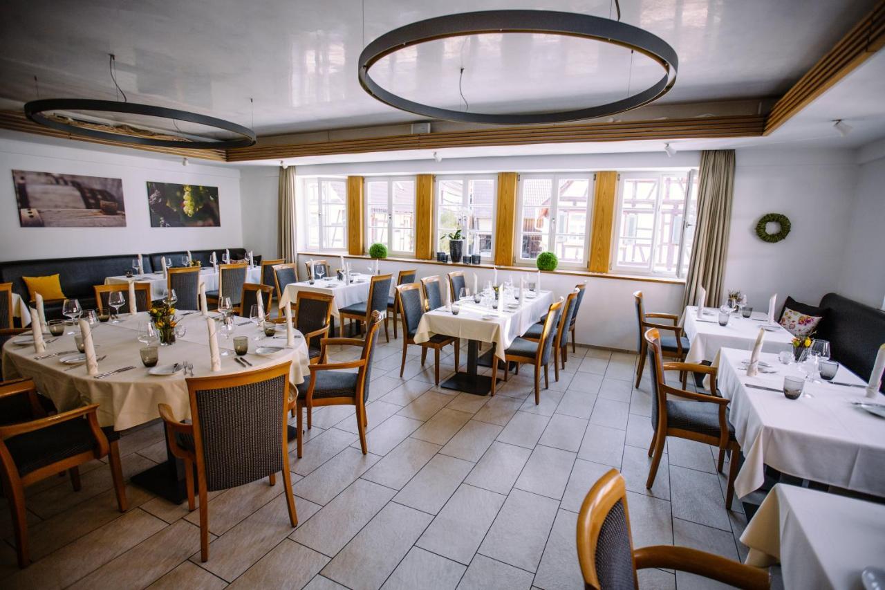 Hotel Restaurant Lamm Rosswag ファイインゲン・アン・デア・エンツ エクステリア 写真