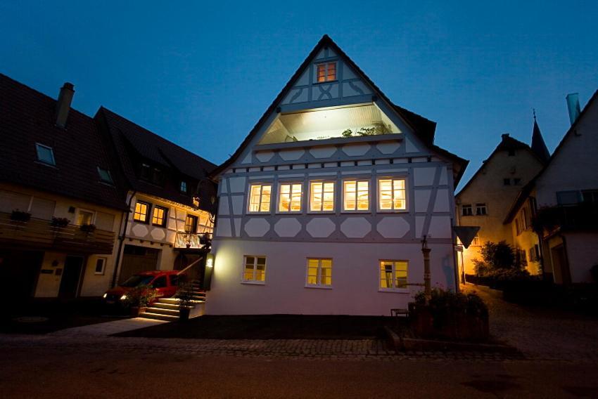 Hotel Restaurant Lamm Rosswag ファイインゲン・アン・デア・エンツ エクステリア 写真